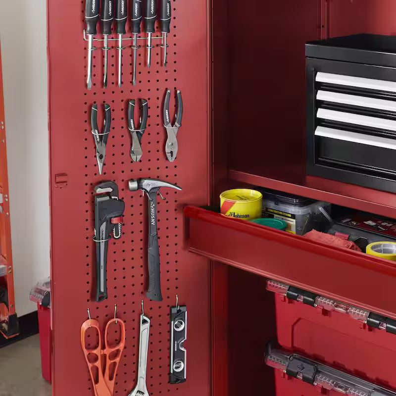 Heavy Duty 20-Gauge Steel Freestanding Garage Cabinet in Red Q193