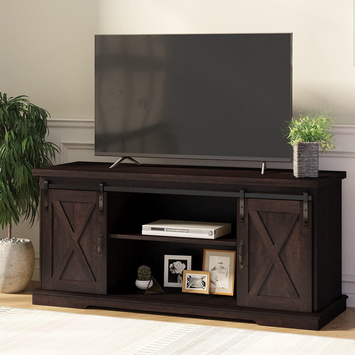 58'' Rustic TV Stand with Sliding Barn Doors Z74564