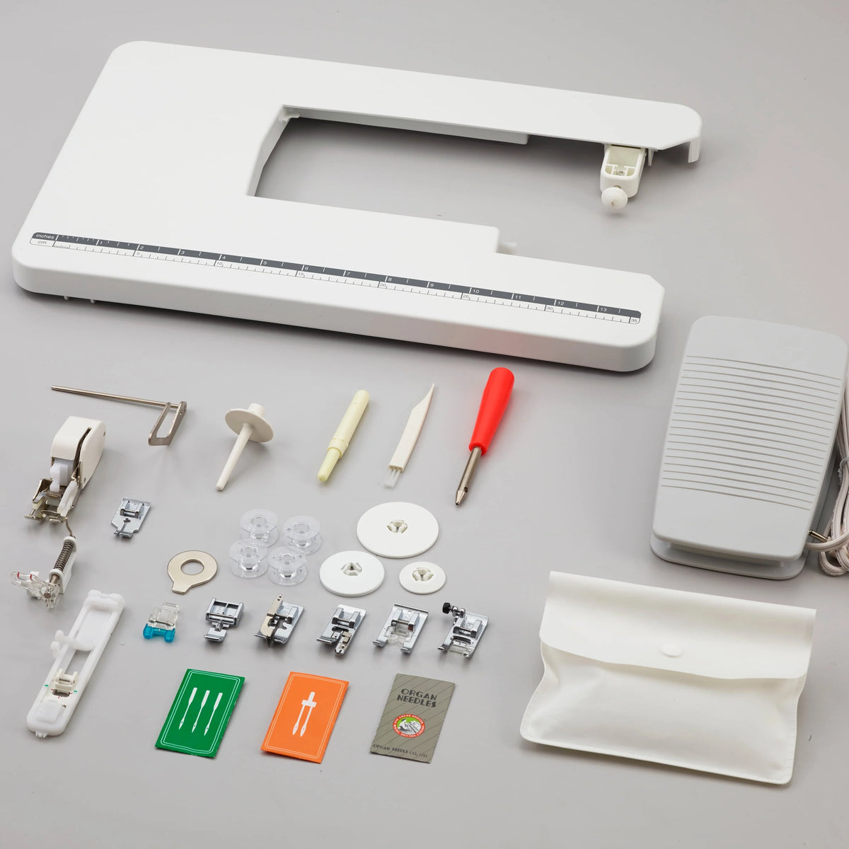 Computerized Sewing and Quilting Machine with Wide Table F25645
