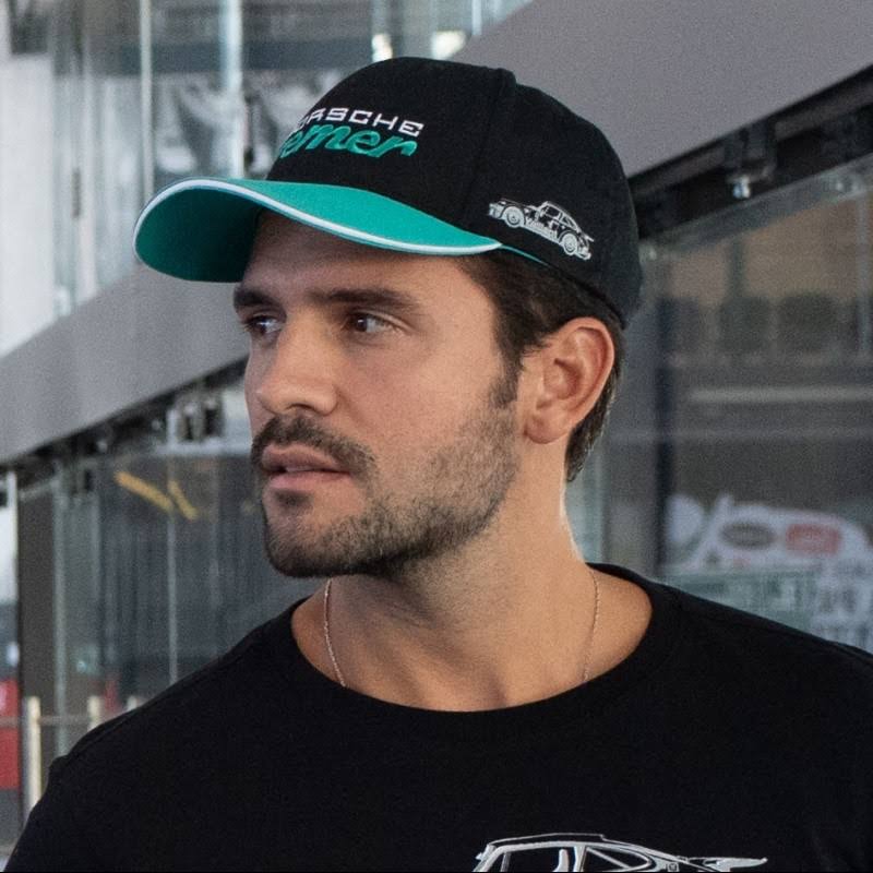 Black / Green Porsche 911 Carrera Hat P83386